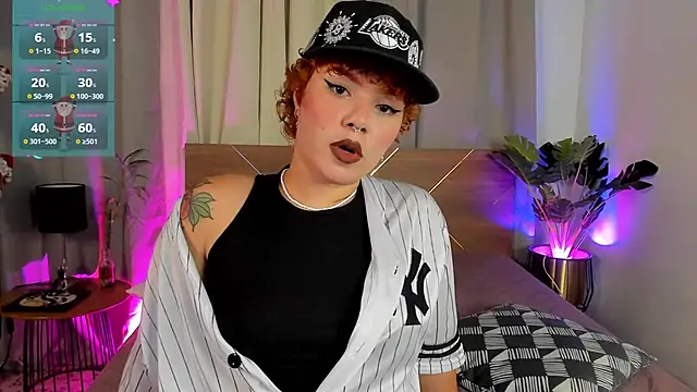 Amy art online show from November 2025 08:40:02 PM