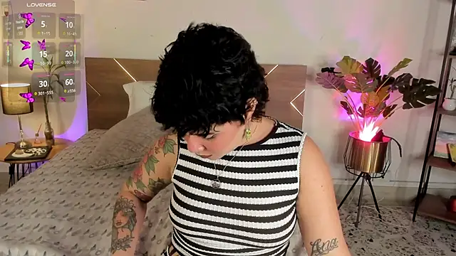 Amy art online show from April 2026 09:39:33 PM