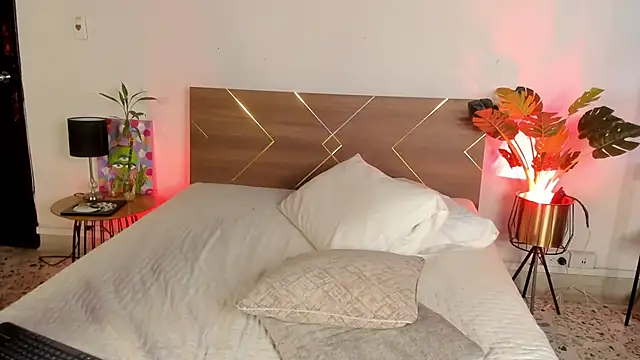 Amy art online show from April 2026 01:18:02 PM