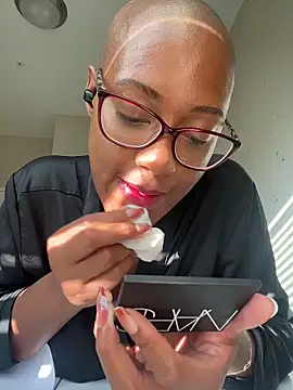 Snapshot of HoneyDripHer chatting on November 2025 01:47:02 PM HoneyDripHer online show from November 2025 01:47:02 PM