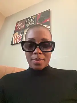 Snapshot of HoneyDripHer chatting on October 2025 02:18:02 PM HoneyDripHer online show from October 2025 02:18:02 PM