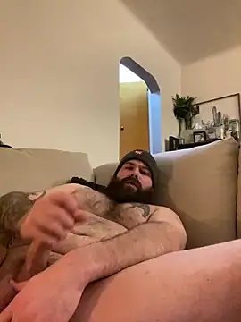 Snapshot of grizzlybearcody chatting on January 2025 03:27:02 AM grizzlybearcody online show from January 2025 03:27:02 AM