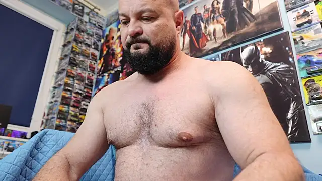 Muscle Bear online show from April 2026 04:46:01 AM