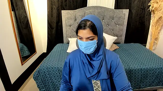 Snapshot of anissa- chatting on February 2025 03:31:02 PM anissa- online show from February 2025 03:31:02 PM