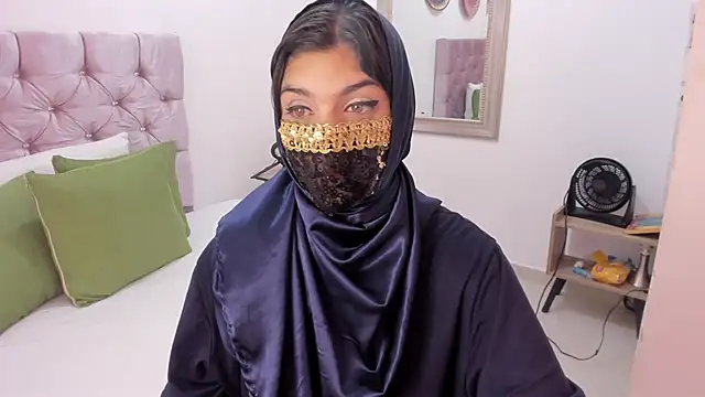 Snapshot of anissa- chatting on February 2025 12:22:01 PM anissa- online show from February 2025 12:22:01 PM