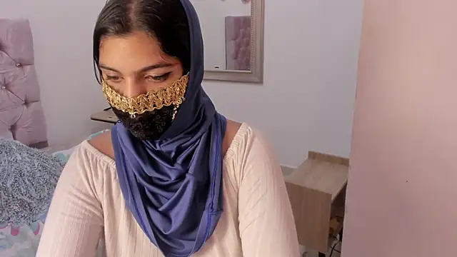 Snapshot of anissa- chatting on February 2025 04:37:02 PM anissa- online show from February 2025 04:37:02 PM