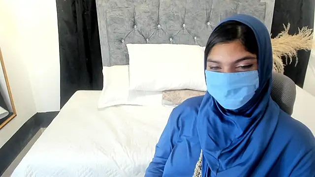 Snapshot of anissa- chatting on February 2025 03:45:02 PM anissa- online show from February 2025 03:45:02 PM