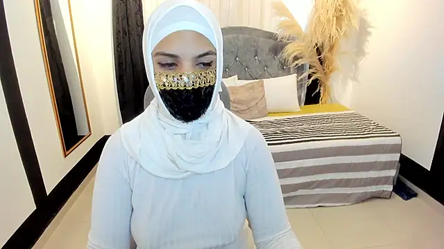 Snapshot of anissa- chatting on March 2025 12:35:02 PM anissa- online show from March 2025 12:35:02 PM