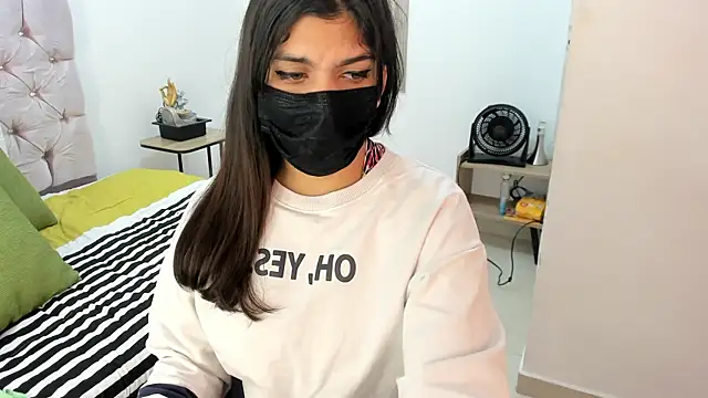 Snapshot of anissa- chatting on January 2025 12:48:02 PM anissa- online show from January 2025 12:48:02 PM