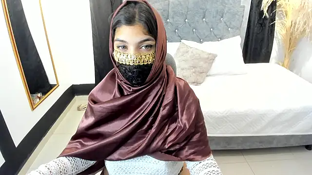 Snapshot of anissa- chatting on March 2025 12:30:02 PM anissa- online show from March 2025 12:30:02 PM