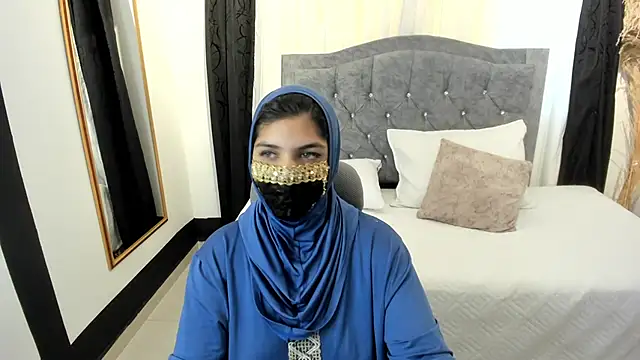 Snapshot of anissa- chatting on March 2025 01:10:02 PM anissa- online show from March 2025 01:10:02 PM