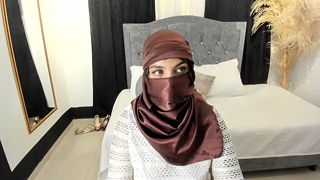 Snapshot of anissa- chatting on March 2025 03:35:01 PM anissa- online show from March 2025 03:35:01 PM