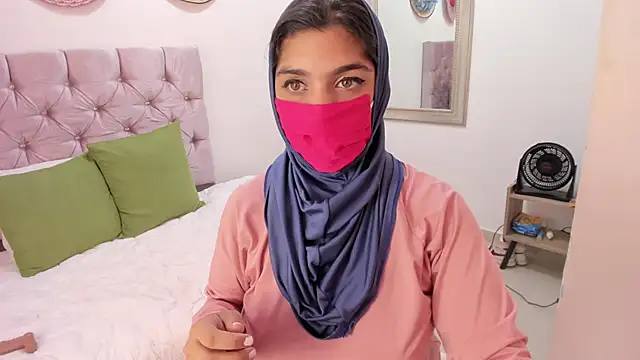 Snapshot of anissa- chatting on February 2025 04:36:02 PM anissa- online show from February 2025 04:36:02 PM