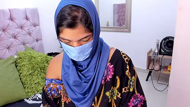 Snapshot of anissa- chatting on February 2025 11:56:01 AM anissa- online show from February 2025 11:56:01 AM