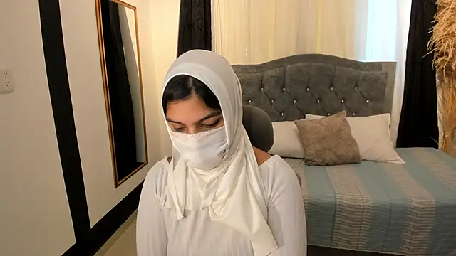 Snapshot of anissa- chatting on March 2025 12:35:02 PM anissa- online show from March 2025 12:35:02 PM