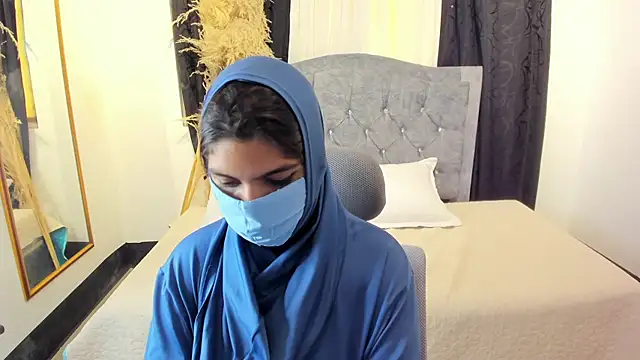 Snapshot of anissa- chatting on February 2025 04:03:01 PM anissa- online show from February 2025 04:03:01 PM