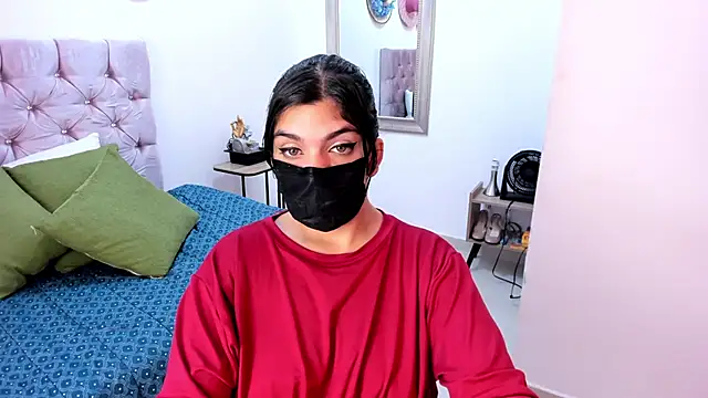 Snapshot of anissa- chatting on February 2025 01:00:02 PM anissa- online show from February 2025 01:00:02 PM