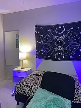 Melhope online show from April 2026 04:36:02 PM