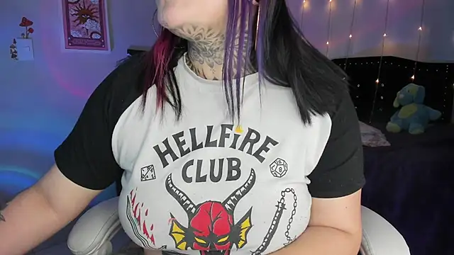 Snapshot of cherrybom_ chatting on November 2025 11:27:01 PM cherrybom online show from November 2025 11:27:01 PM