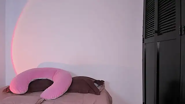 Abby Saenz01 online show from February 2026 08:50:02 PM