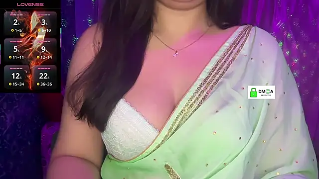 Snapshot of Sizzling__ZAARA chatting on April 2026 07:04:01 PM Sizzling ZAARA online show from April 2026 07:04:01 PM