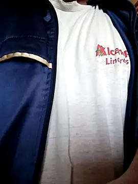 Snapshot of Hot-pico76 chatting on November 2025 04:54:01 PM Hot-pico76 online show from November 2025 04:54:01 PM