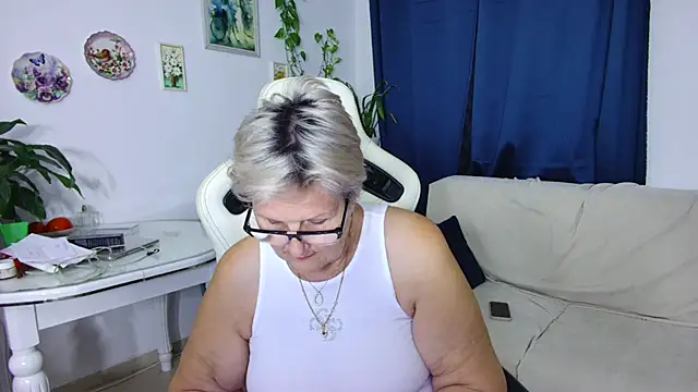 Selenna57 online show from January 2026 06:13:02 PM