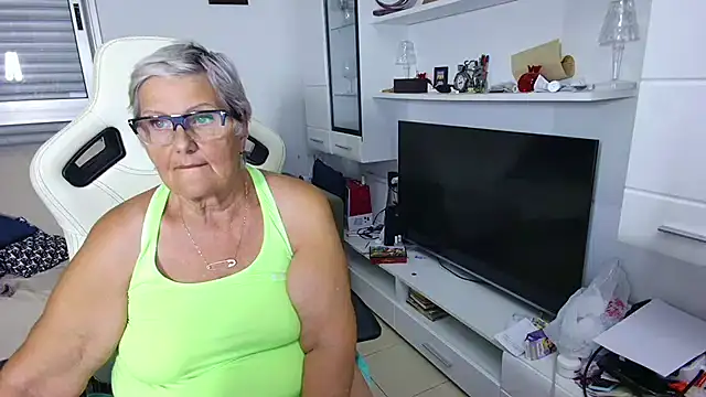 Snapshot of Selenna57 chatting on June 2026 05:34:02 PM Selenna57 online show from June 2026 05:34:02 PM