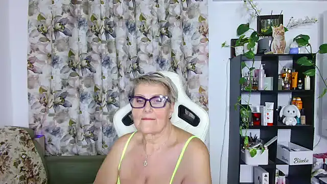 Selenna57 online show from January 2025 06:52:01 PM