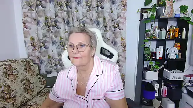 Selenna57 online show from February 2025 07:23:01 PM