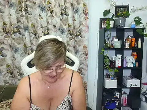 Selenna57 online show from December 2024 06:30:02 PM