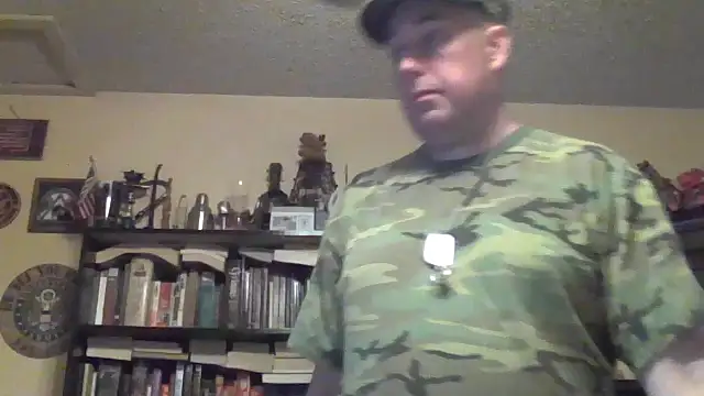 ThriilSergeant15 online show from November 2025 11:41:02 PM