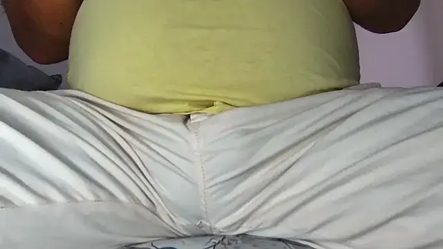 ChubbyLatin  online show from May 2026 03:50:01 PM