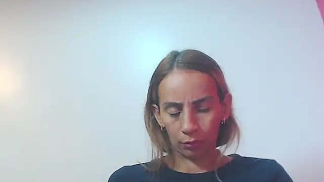 Amber Moore online show from June 2026 05:18:01 PM