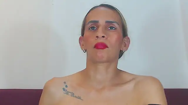 Amber Moore online show from April 2026 12:13:01 AM