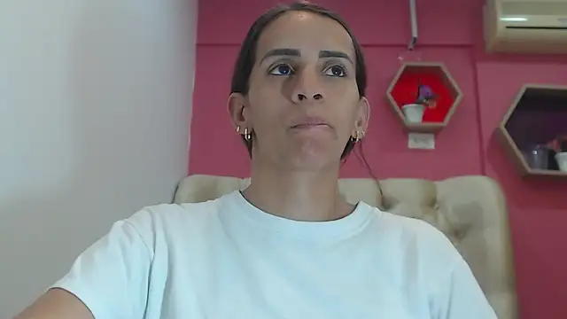 Amber Moore online show from October 2025 03:46:02 PM