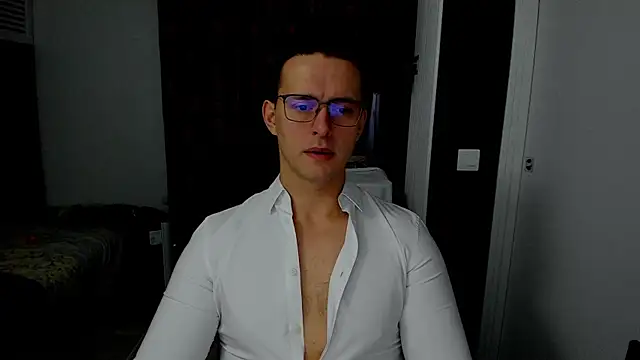 sexxymuscles4u online show from November 2025 10:29:01 AM