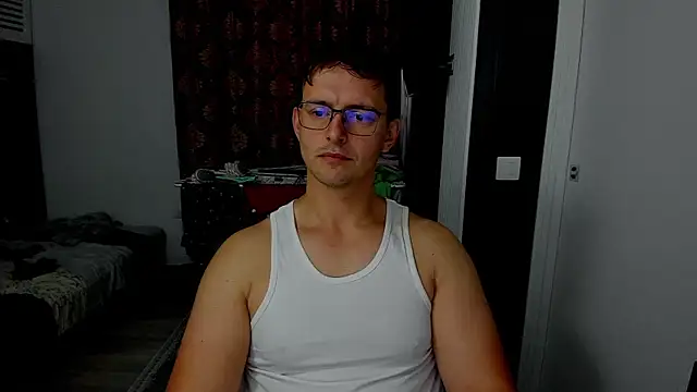 sexxymuscles4u online show from October 2025 09:00:01 AM