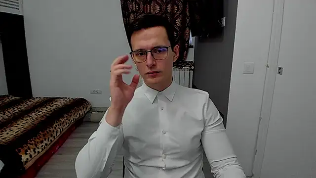 sexxymuscles4u online show from January 2025 06:22:02 AM