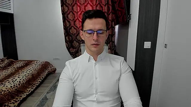 sexxymuscles4u online show from February 2025 08:40:02 AM