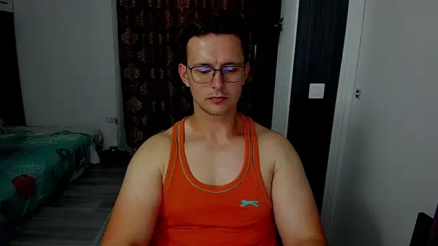 sexxymuscles4u online show from September 2025 12:15:01 PM