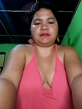 Snapshot of hotpussyxxx33x chatting on April 2026 08:28:01 PM hotpussyxxx33x online show from April 2026 08:28:01 PM