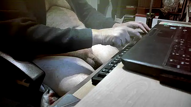 dirtyharry2022 online show from February 2025 05:37:01 PM