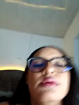 Snapshot of nashiira_ chatting on October 2025 09:37:01 PM nashiira online show from October 2025 09:37:01 PM