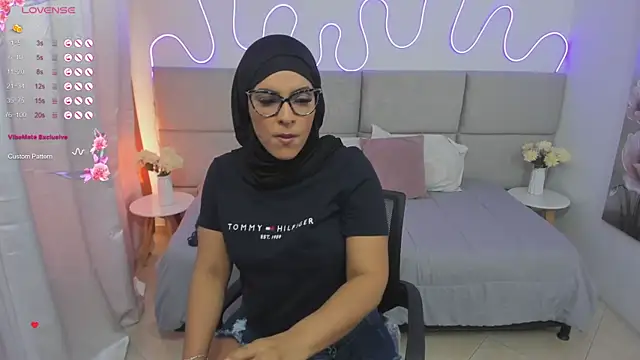 Snapshot of nashiira_ chatting on December 2024 07:39:02 PM nashiira online show from December 2024 07:39:02 PM