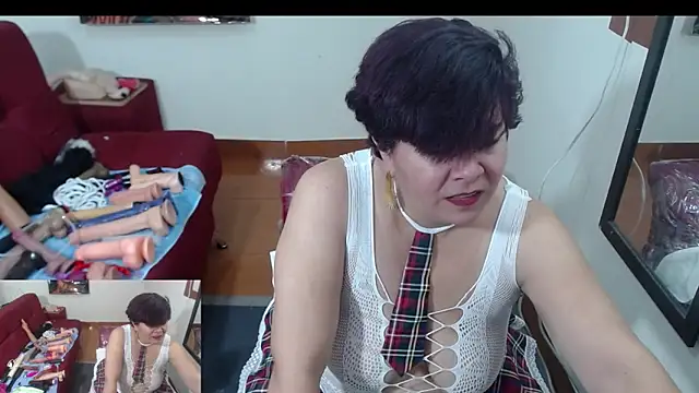 angelitolove727 online show from October 2025 07:47:02 PM