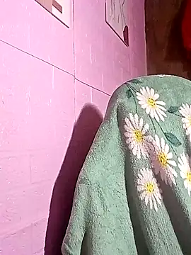 Cutie body11 online show from November 2025 12:04:01 AM