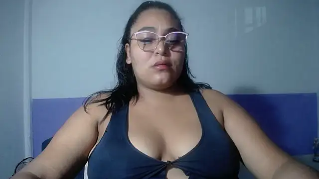 Snapshot of sirena_15 chatting on April 2026 05:22:01 AM sirena 15 online show from April 2026 05:22:01 AM