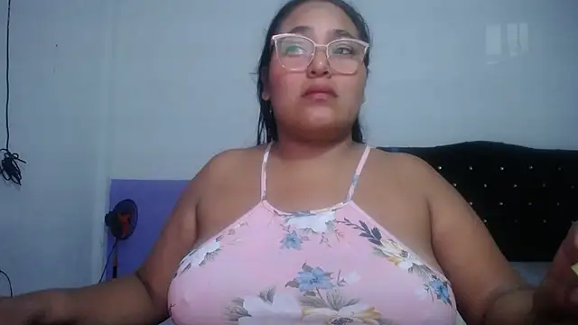 Snapshot of sirena_15 chatting on July 2026 01:38:02 AM sirena 15 online show from July 2026 01:38:02 AM