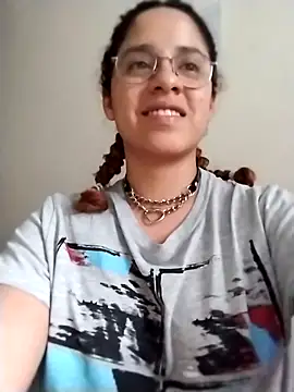 EmmaMelissa0521 online show from November 2025 10:25:01 PM